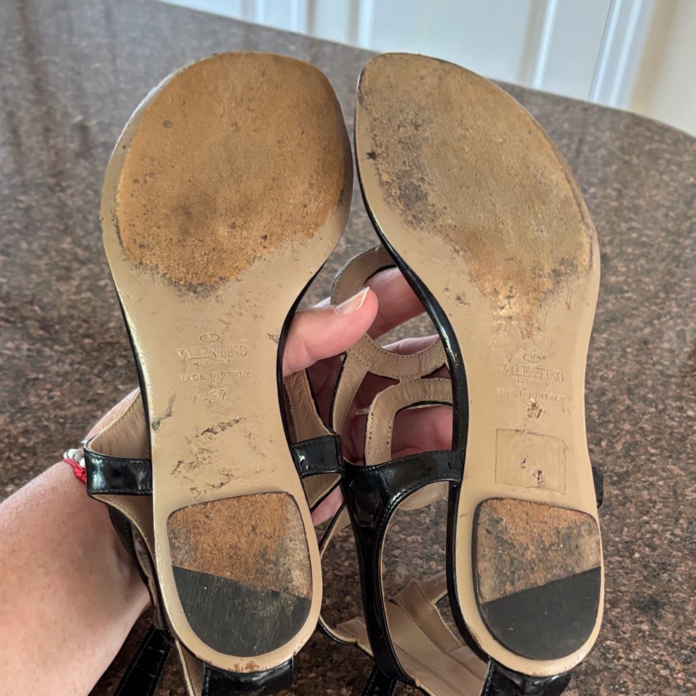 Valentino Garavani Ladies Black Patent Gladiator Sandals-7 - Picture 7 of 10